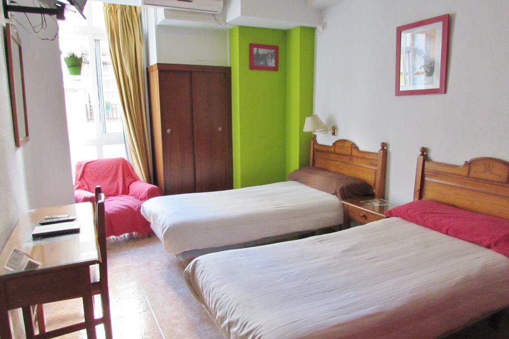 Hostal Nuevas Naciones Grenada Zewnętrze zdjęcie